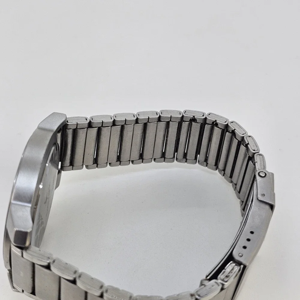 Fastrack Men's Watch 42MM Black Dial‎ Gray Bracelet Band 7.5